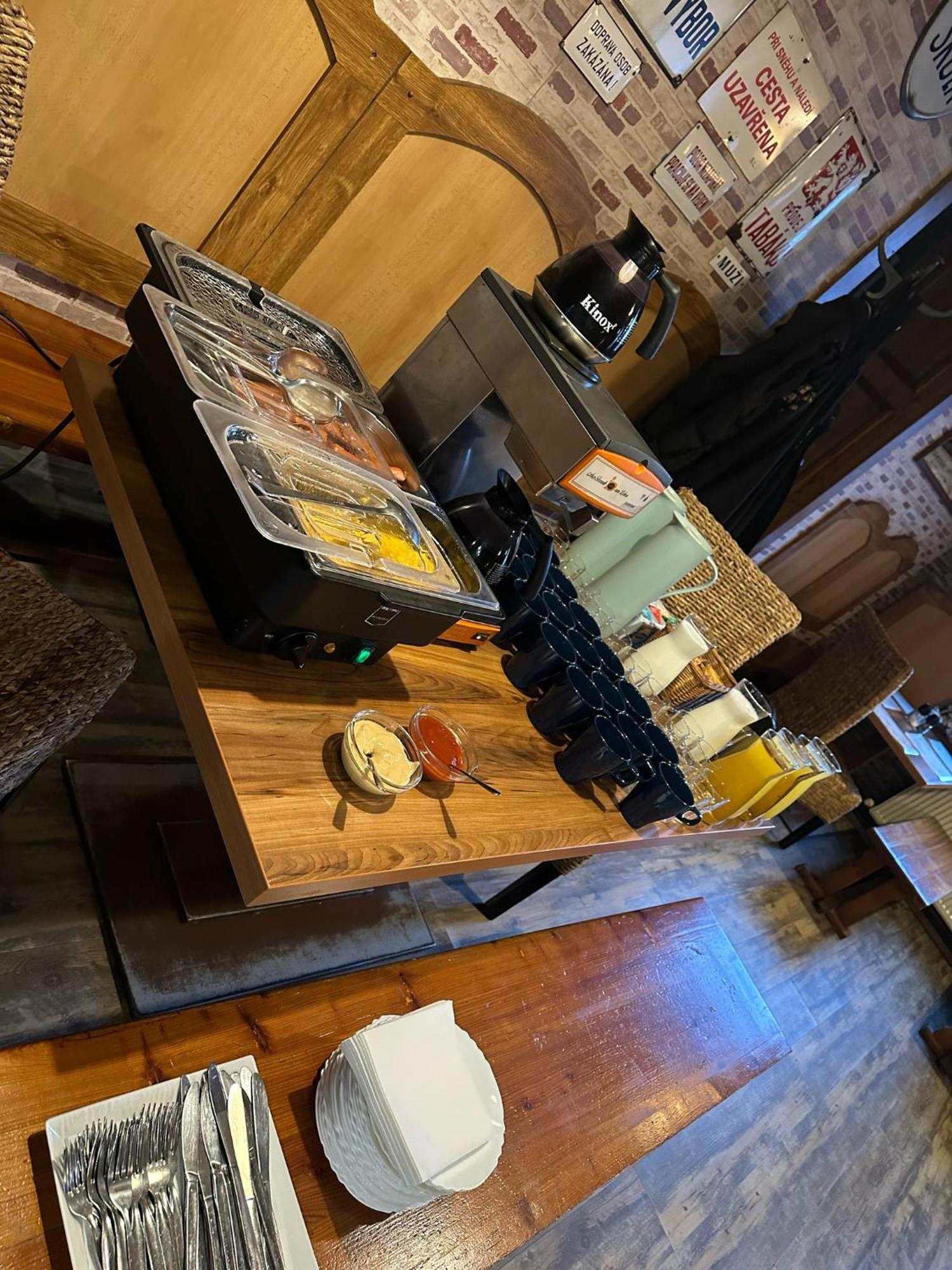 Отель Restaurace Stara Lipa Ческа-Липа Экстерьер фото
