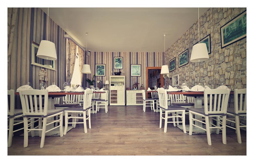 Отель Restaurace Stara Lipa Ческа-Липа Экстерьер фото
