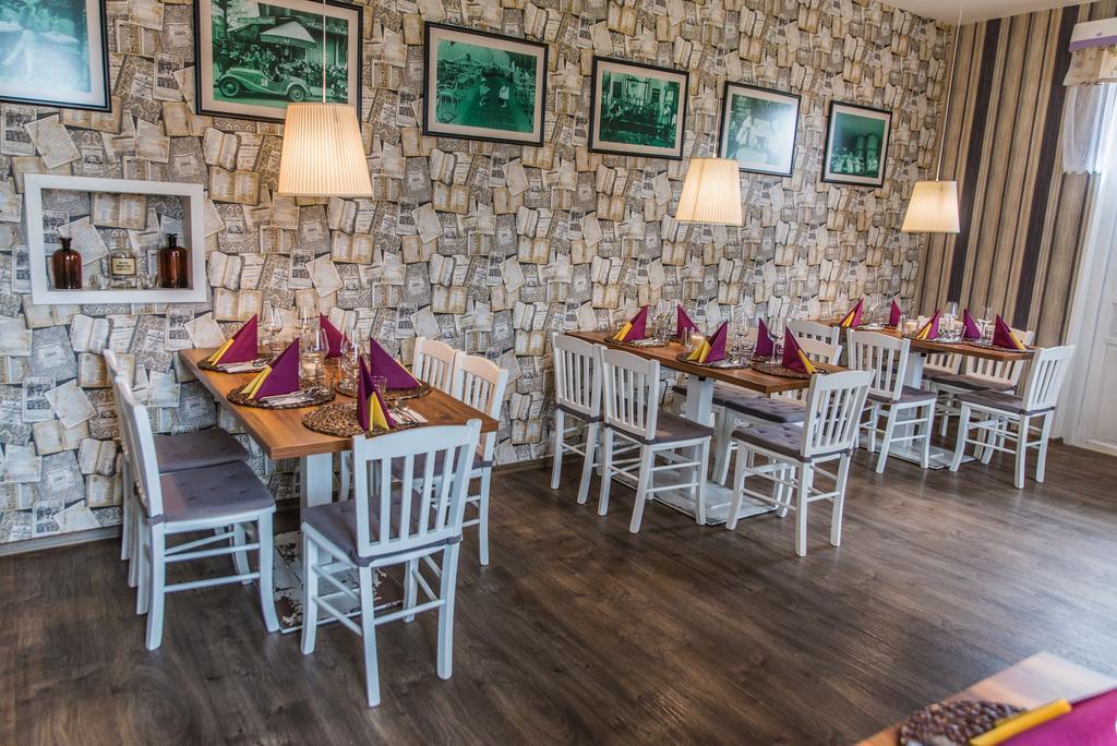 Отель Restaurace Stara Lipa Ческа-Липа Экстерьер фото