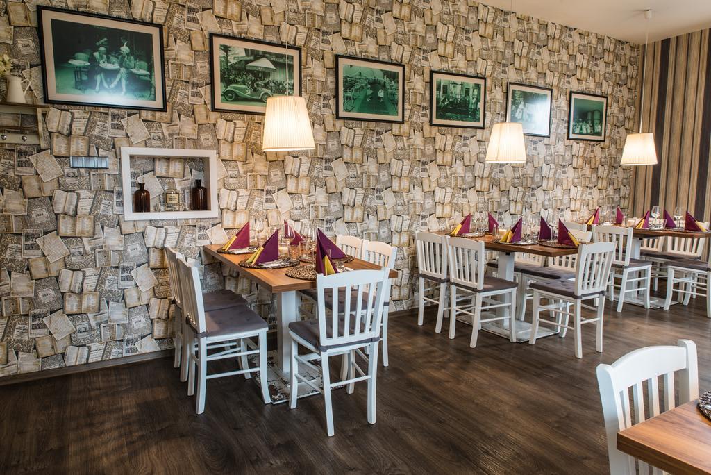 Отель Restaurace Stara Lipa Ческа-Липа Экстерьер фото