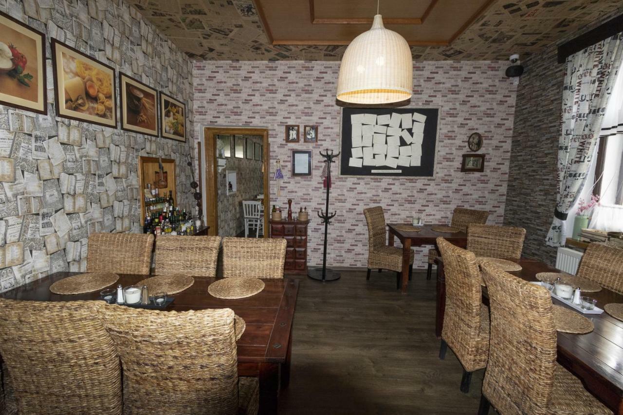 Отель Restaurace Stara Lipa Ческа-Липа Экстерьер фото